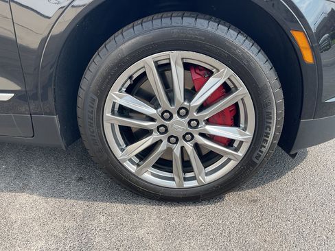 Used 2023 Cadillac XT5 Sportv w/ LPO, Floor Liner Package AWD/4WD image 6