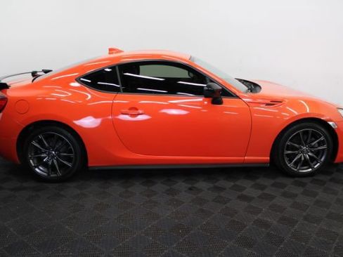 Used 2017 Toyota 86 860 Special Edition RWD image 4
