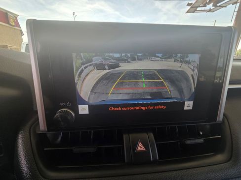 Used 2023 Toyota RAV4 SE w/ Convenience Package AWD/4WD image 20