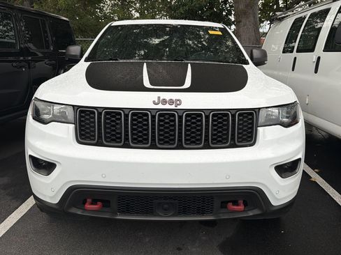 Used 2020 Jeep Grand Cherokee Trailhawk w/ Trailhawk Luxury Group image 2