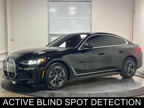 Used 2025 BMW i4 eDrive40 w/ Premium Package RWD image 4