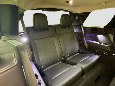 Used 2023 Land Rover Range Rover Long Wheelbase SE image 29