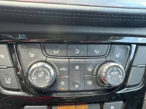 Used 2019 Buick Encore Essence w/ Safety Package II FWD image 9