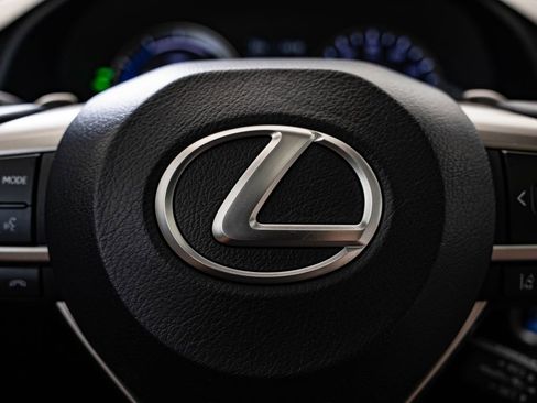 Used 2022 Lexus RX 450hL Luxury w/ Cold Area Package (CT) image 31