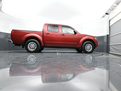 Used 2017 Nissan Frontier SV w/ SV Value Truck Package AWD/4WD image 25