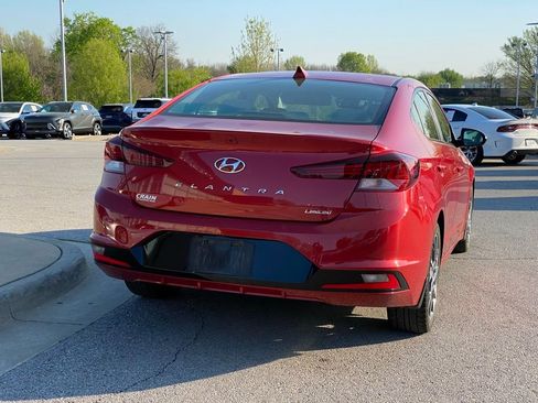 Used 2020 Hyundai Elantra Limited image 7