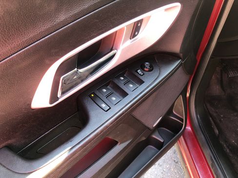 Used 2016 Chevrolet Equinox LT w/ Convenience Package image 9