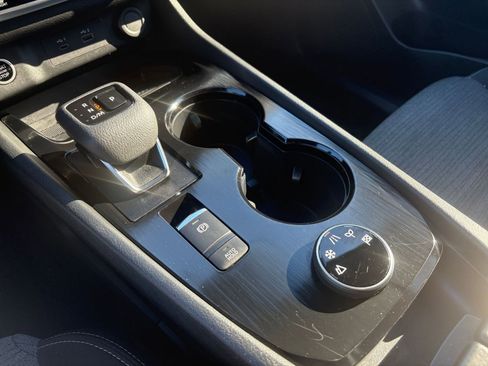 Used 2023 Nissan Rogue SV image 37