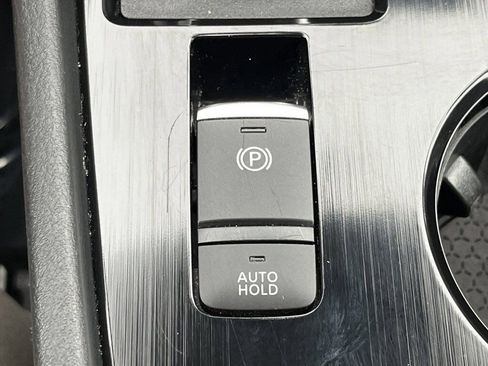 Certified 2023 Nissan Rogue SV image 6