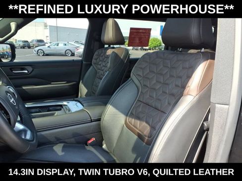 Used 2025 Nissan Armada Platinum AWD/4WD image 13