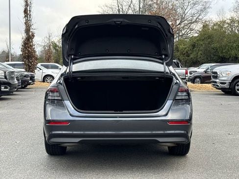 Used 2025 Honda Accord SE image 15