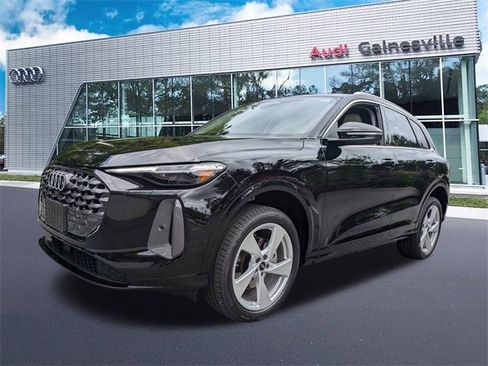 Used 2025 Audi Q5 Premium Plus w/ Premium Plus image 1