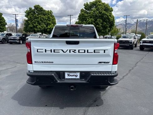 Used 2023 Chevrolet Silverado 1500 ZR2 w/ Technology Package AWD/4WD image 6