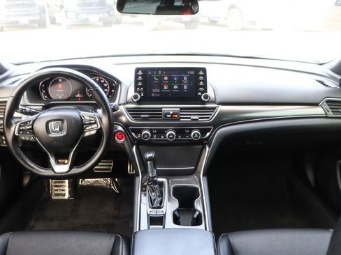 Used 2018 Honda Accord Sport image 25