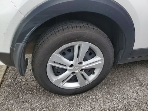 Certified 2024 Nissan Kicks S FWD image 5