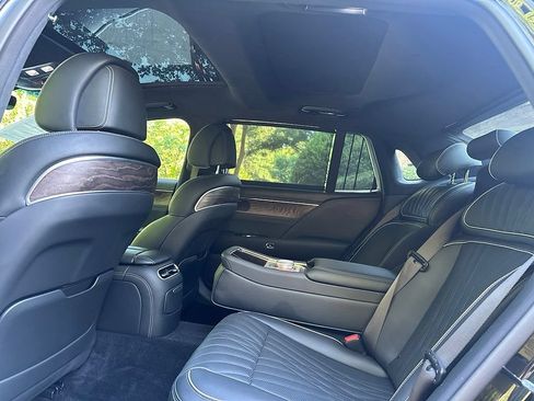 Used 2023 Genesis G90 3.5T AWD/4WD image 20