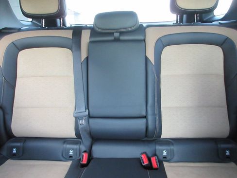 New 2027 Chevrolet Equinox ACTIV w/ Convenience Package III FWD image 19