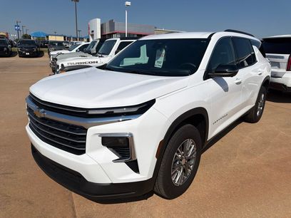 Used 2026 Chevrolet Traverse LT w/ Driver Confidence Package