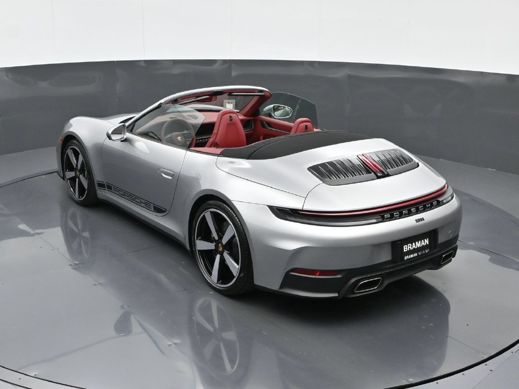 Certified 2026 Porsche 911 Carrera w/ Premium Package RWD image 29