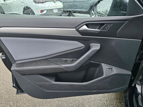 New 2026 Volkswagen Jetta SE FWD image 33