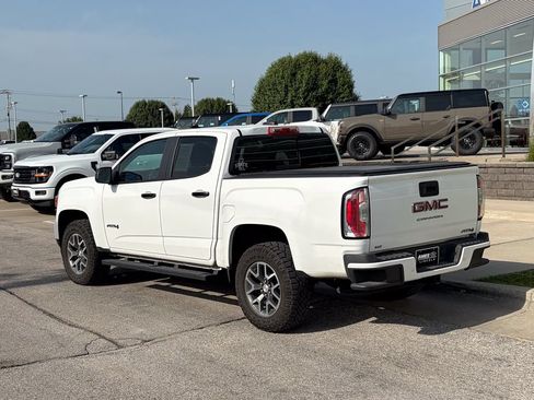 Used 2022 GMC Canyon AT4 w/ Trailering Package AWD/4WD image 4
