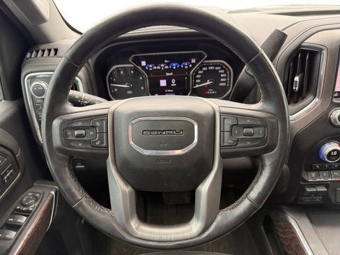 Used 2022 GMC Sierra 2500 Denali w/ Denali Black Diamond Edition AWD/4WD image 14