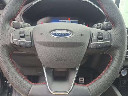 Used 2024 Ford Escape ST-Line w/ Tech Pack #1 AWD/4WD image 14