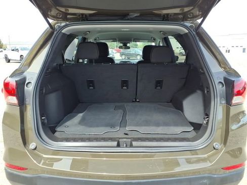Used 2023 Chevrolet Equinox LT FWD image 8