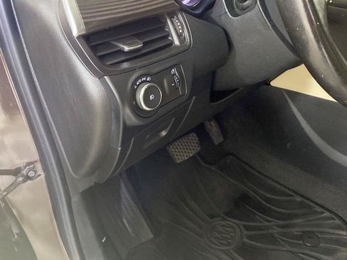 Used 2020 Buick Envision Preferred FWD image 33