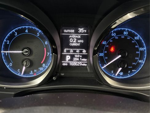 Used 2014 Toyota Corolla S image 23