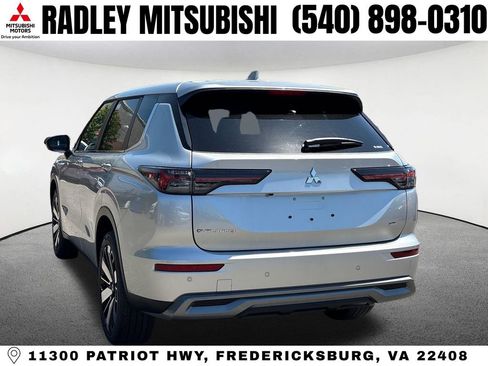 New 2026 Mitsubishi Outlander SE AWD/4WD image 18