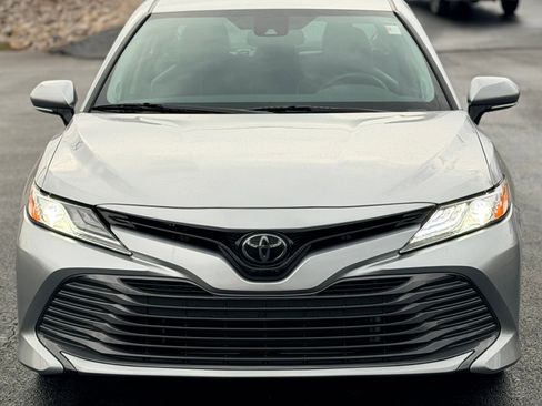 Used 2020 Toyota Camry XLE w/ Navigation Package image 2