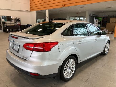 Used 2016 Ford Focus Titanium w/ Exterior Protection Package image 5