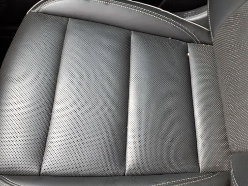 Used 2022 Buick Envision Essence w/ Safety Package image 25