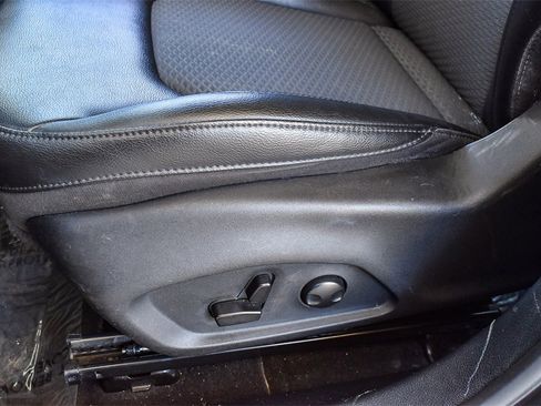 Used 2022 Jeep Compass Altitude w/ Sun and Sound Group image 21