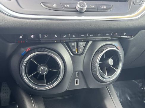 Used 2024 Chevrolet Blazer LT image 19