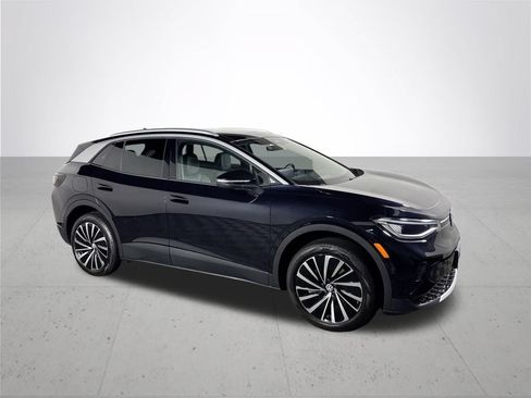 Certified 2023 Volkswagen ID.4 Pro S Plus AWD/4WD image 5