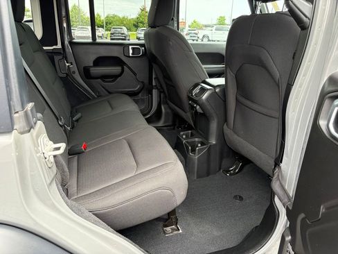 Used 2023 Jeep Wrangler Unlimited Sport AWD/4WD image 12