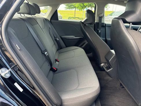 Used 2025 Kia K4 FWD image 12