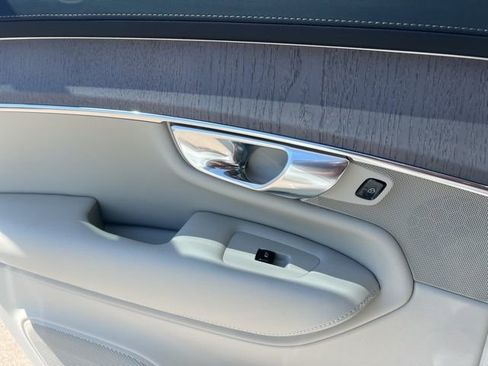 New 2026 Volvo XC90 T8 Ultra w/ Protection Package Premier AWD/4WD image 26