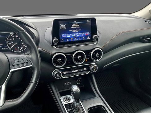 Used 2023 Nissan Sentra SR w/ SR Premium Package image 3