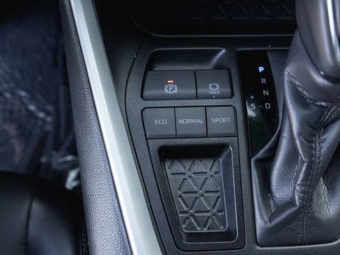 Certified 2023 Toyota RAV4 XLE Premium image 19