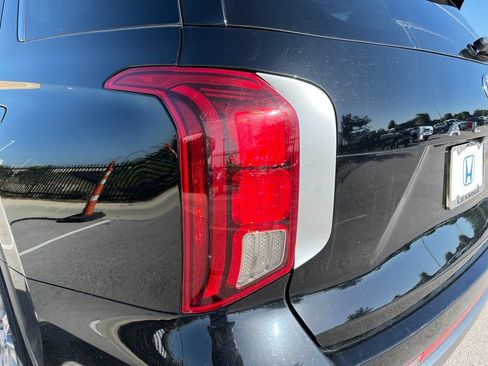 Used 2025 Hyundai Palisade SEL FWD image 7