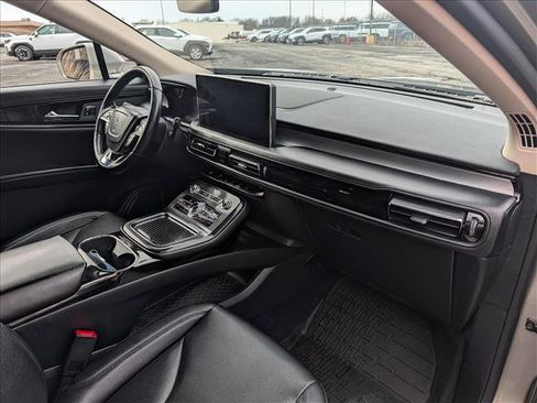 Certified 2023 Lincoln Nautilus AWD w/ Premium Package image 16