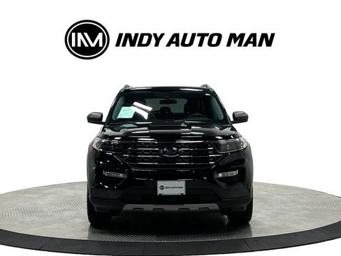Used 2021 Ford Explorer XLT w/ Equipment Group 202A AWD/4WD image 10