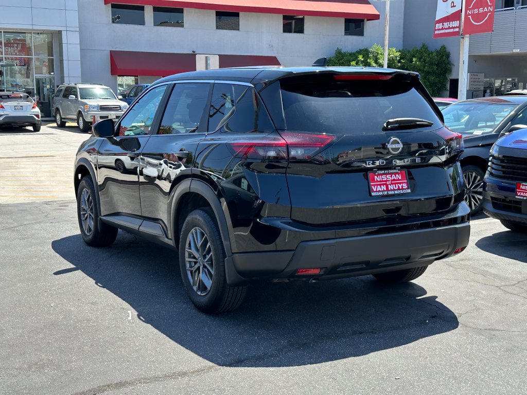 New 2027 Nissan Rogue S FWD image 4