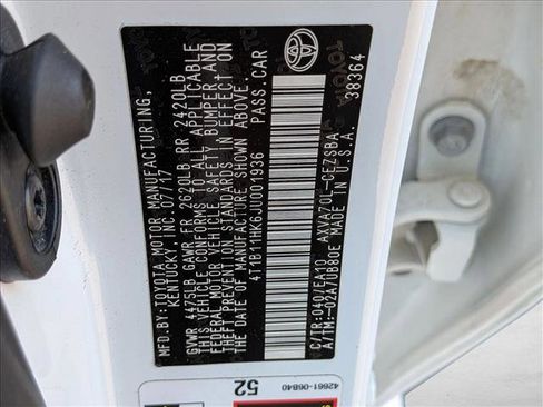 Used 2018 Toyota Camry SE w/ Moonroof Package FWD image 15
