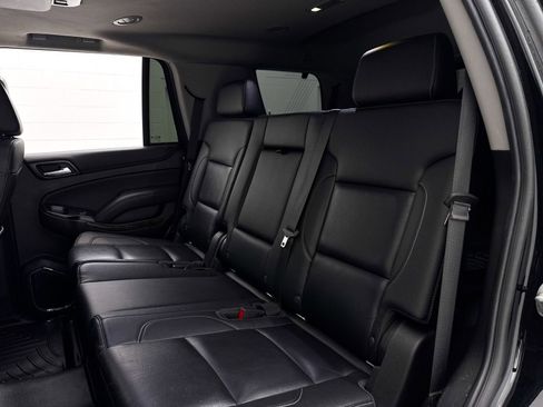 Used 2020 Chevrolet Tahoe LT image 28
