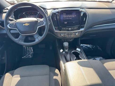 Certified 2023 Chevrolet Traverse LT FWD image 13