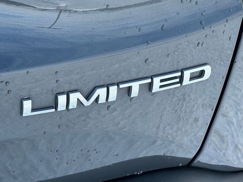 Certified 2022 Jeep Renegade Limited w/ Sun, Sound & Wheels Group image 32